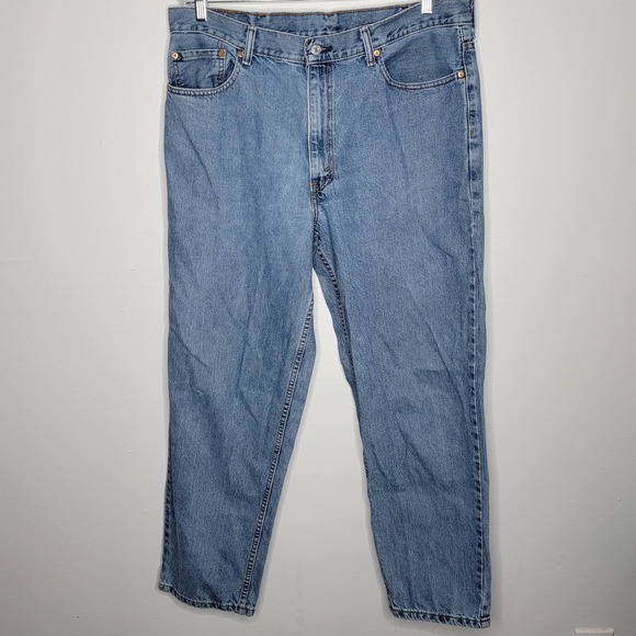 Levis 56 Comfort Loose Fit Tapered Leg 